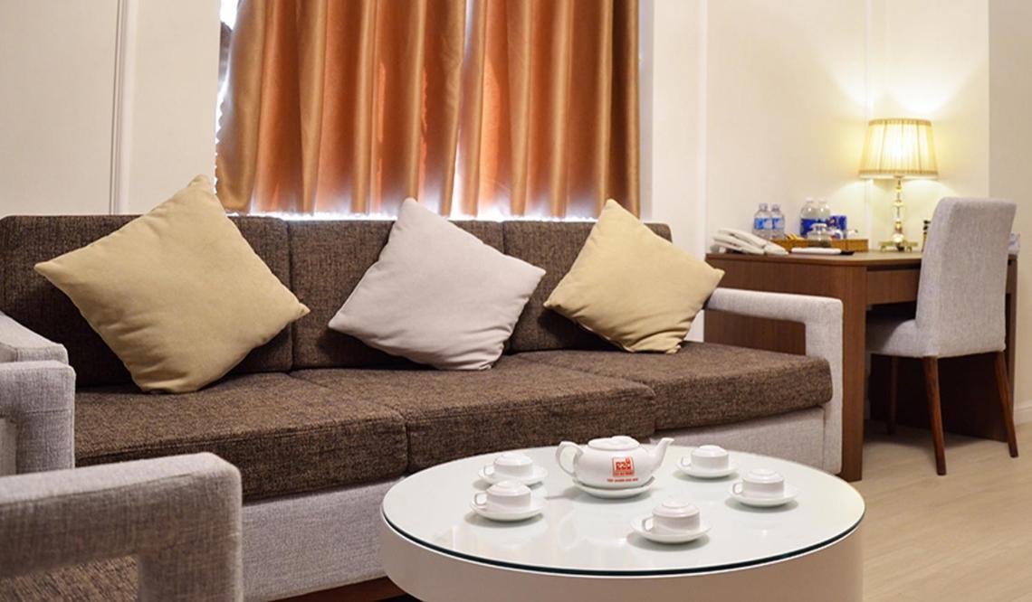 Hotel Khach San Bong Hong Sa Dec Esterno foto