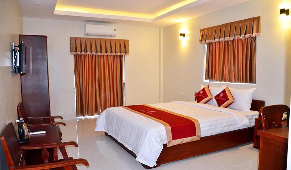 Hotel Khach San Bong Hong Sa Dec Esterno foto